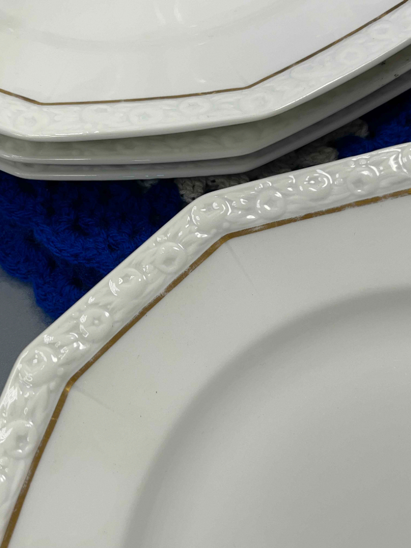 Тарелки постановочные Rosenthal, форма Maria. Фарфор с текстурой, позолота. Винтаж. Цена за 1шт. Картинка 3